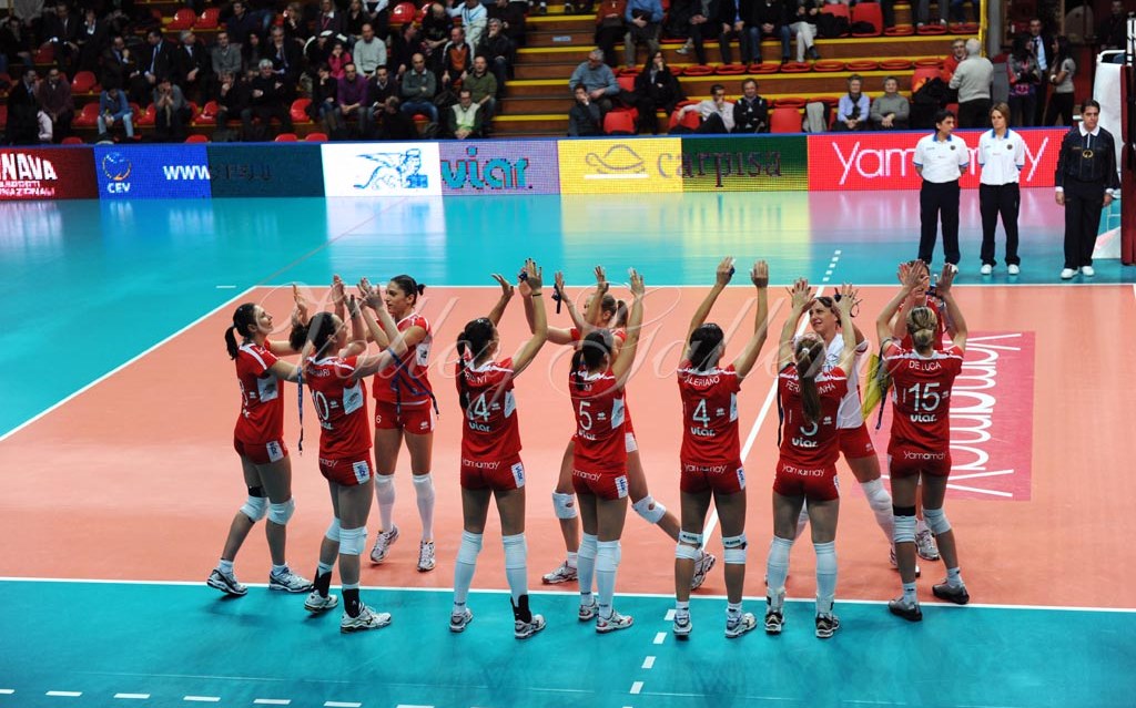 Yamamay Schweriner (12)